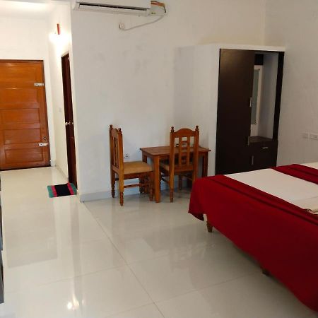Hotel Neptune Kovalam Thiruvananthapuram Zewnętrze zdjęcie
